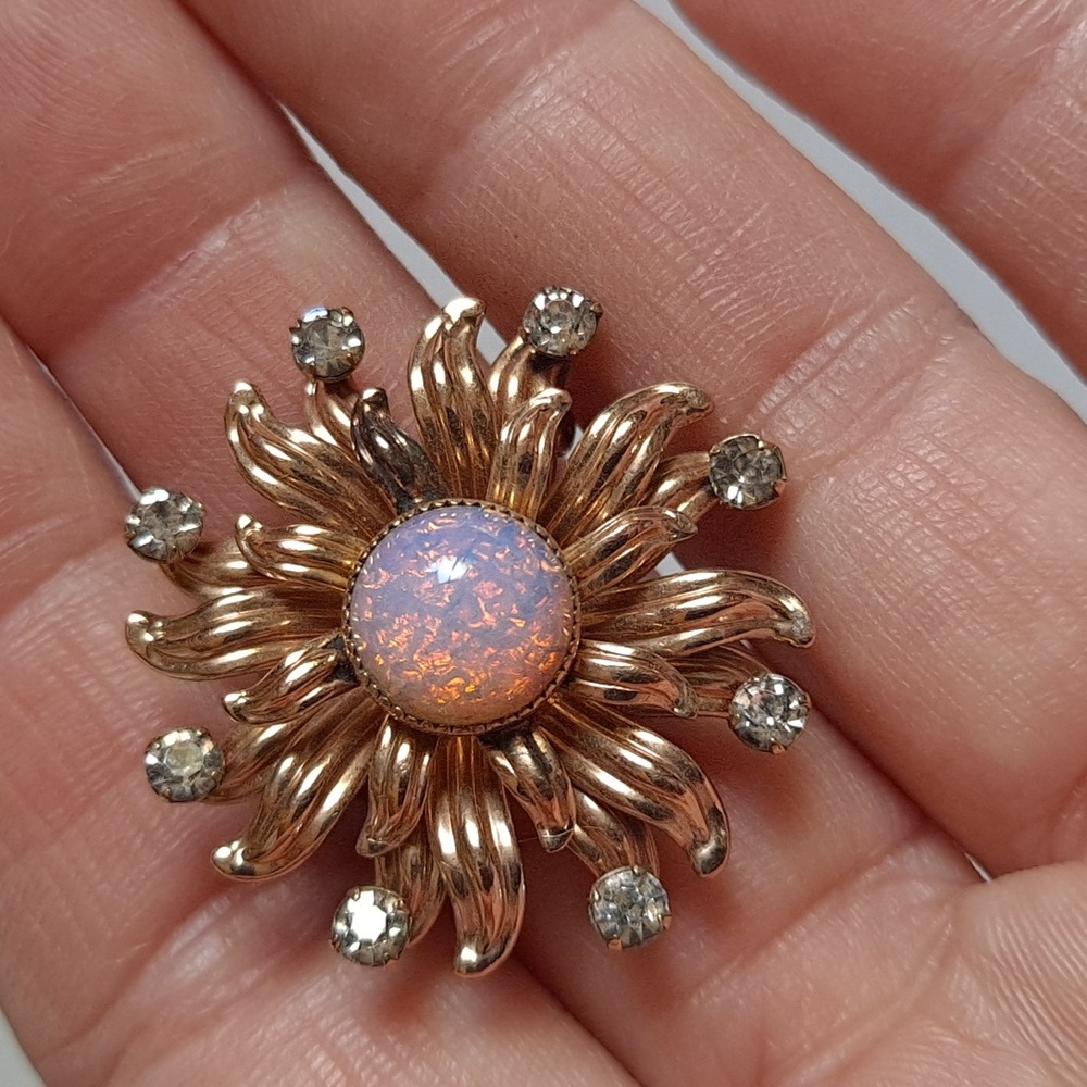 Vintage Van Dell Glass Opal Gold Filled Brooch